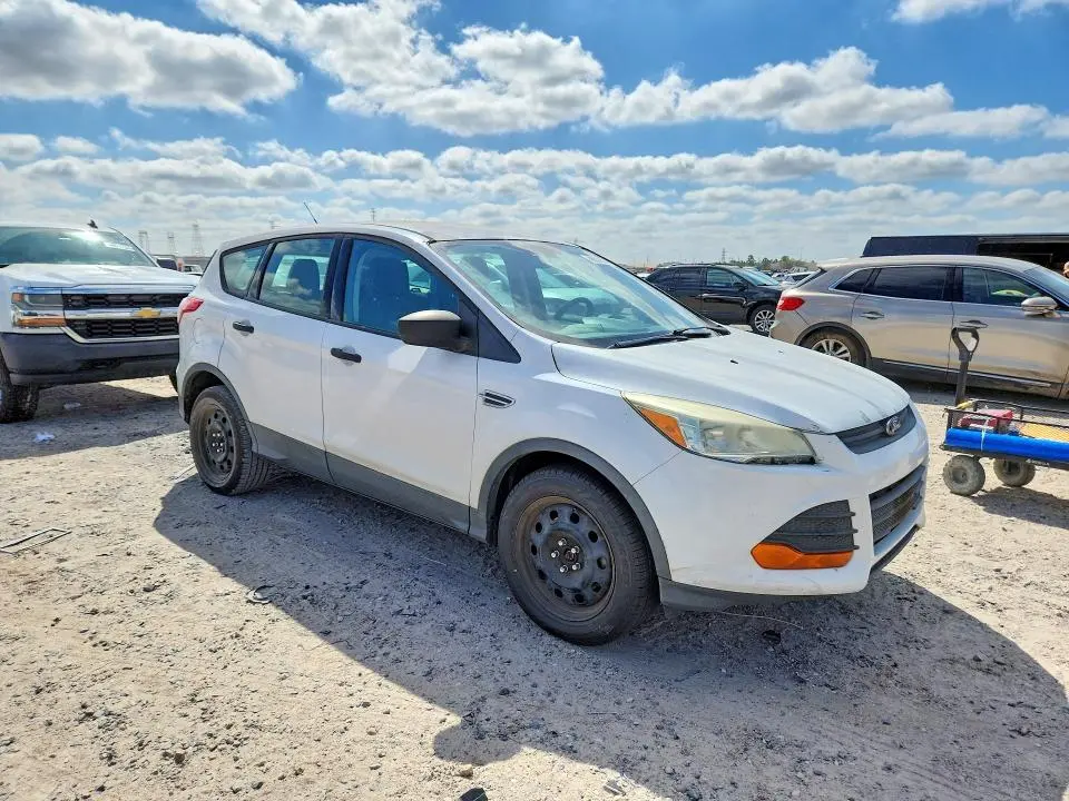 2016 FORD ESCAPE S  