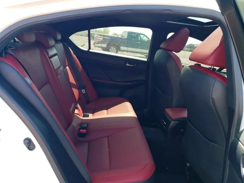 2022 LEXUS IS 300  