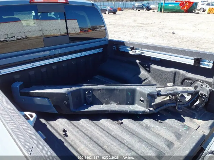 2023 NISSAN FRONTIER PRO-4X 4X4