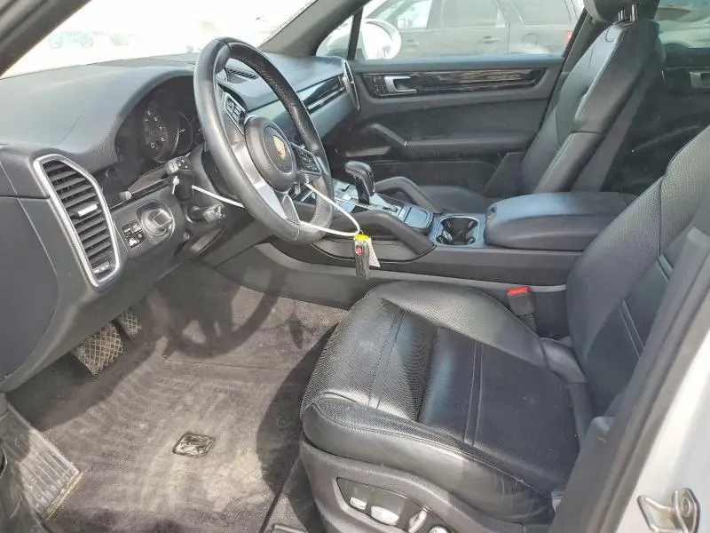 2019 PORSCHE CAYENNE   