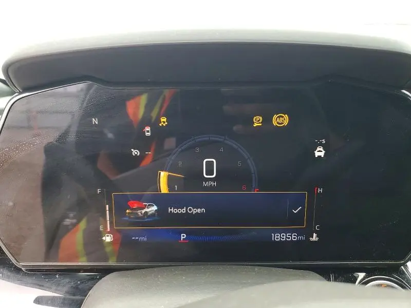 2025 CHEVROLET TRAX 2RS  