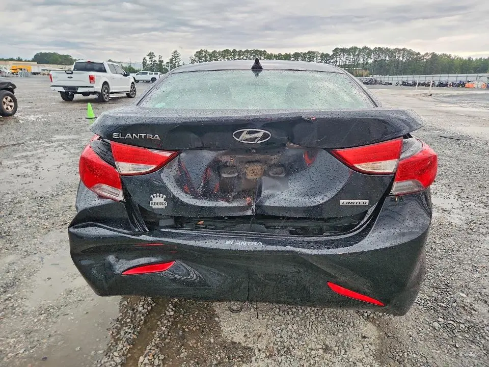 2012 HYUNDAI ELANTRA LIMITED  