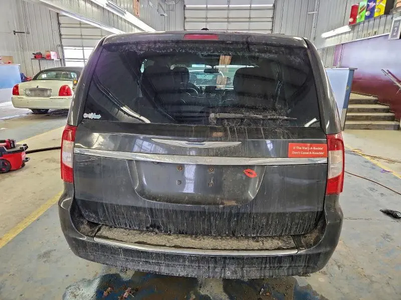 2011 CHRYSLER TOWN & COUNTRY TOURING L  