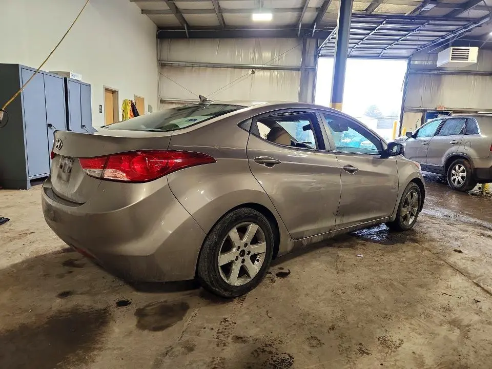 2012 HYUNDAI ELANTRA GLS  