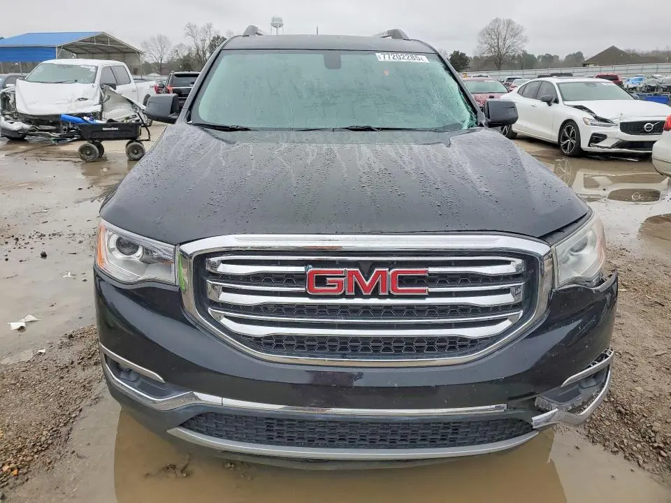 2017 GMC ACADIA SLE  