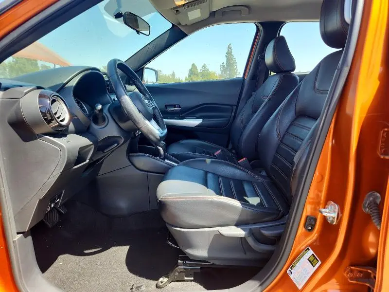 2019 NISSAN KICKS SR  