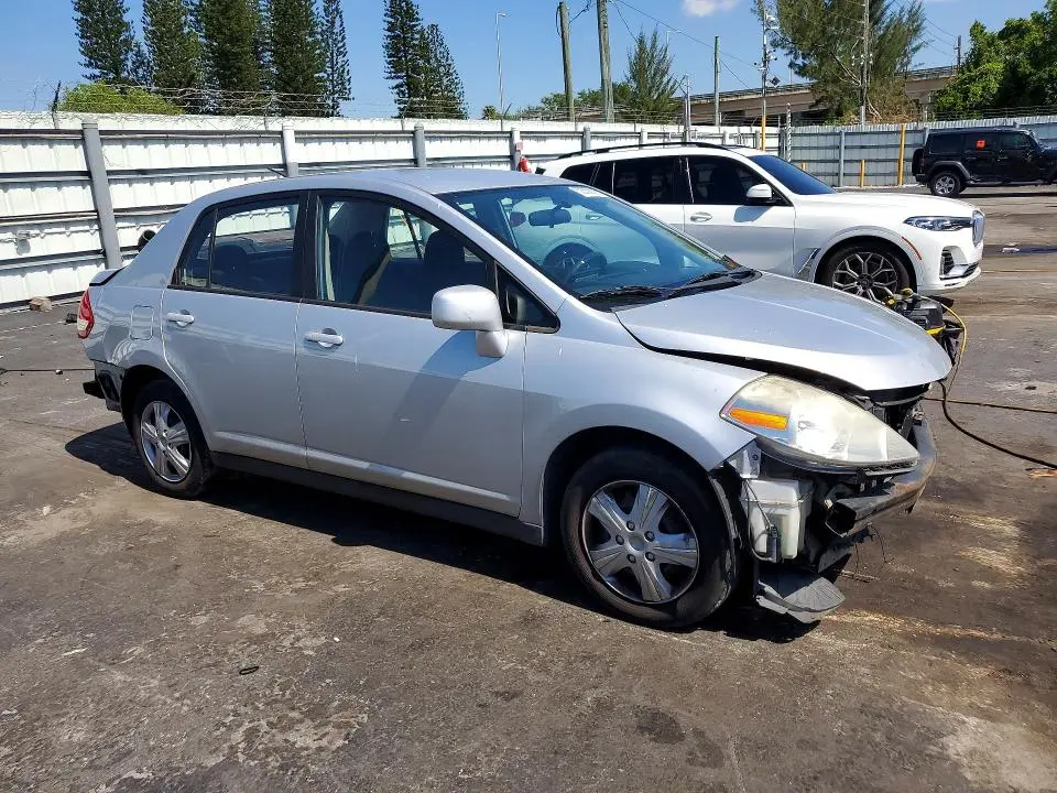 2010 NISSAN VERSA 1.8 S  