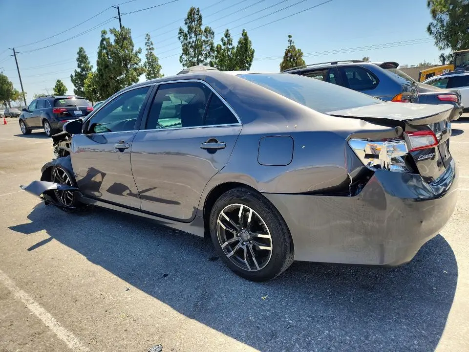 2012 TOYOTA CAMRY SE  