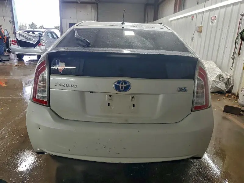 2015 TOYOTA PRIUS   