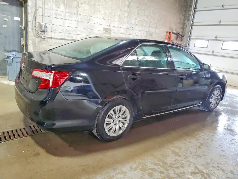 2012 TOYOTA CAMRY LE  