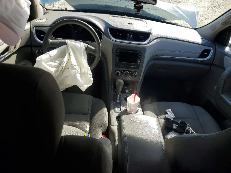2016 CHEVROLET TRAVERSE LS  