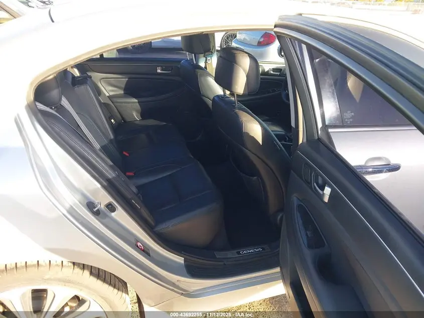 2012 HYUNDAI GENESIS 4.6