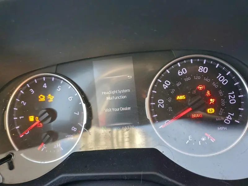 2020 TOYOTA RAV4 LE  