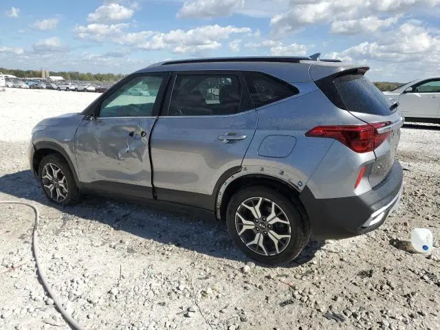 2021 KIA SELTOS EX  