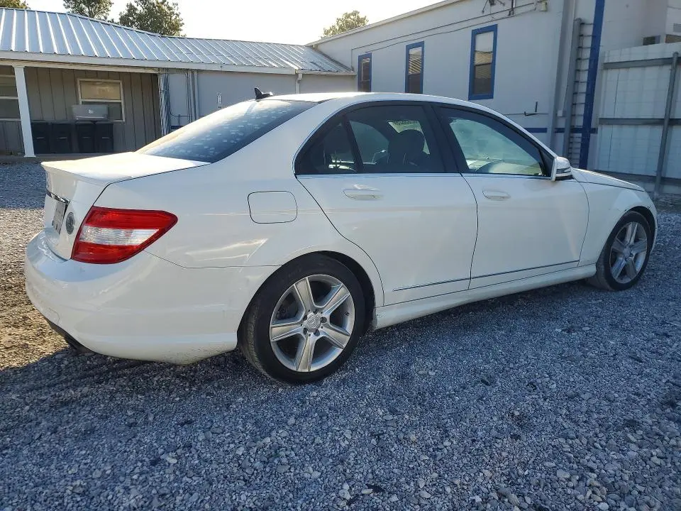 2010 MERCEDES-BENZ C 300  