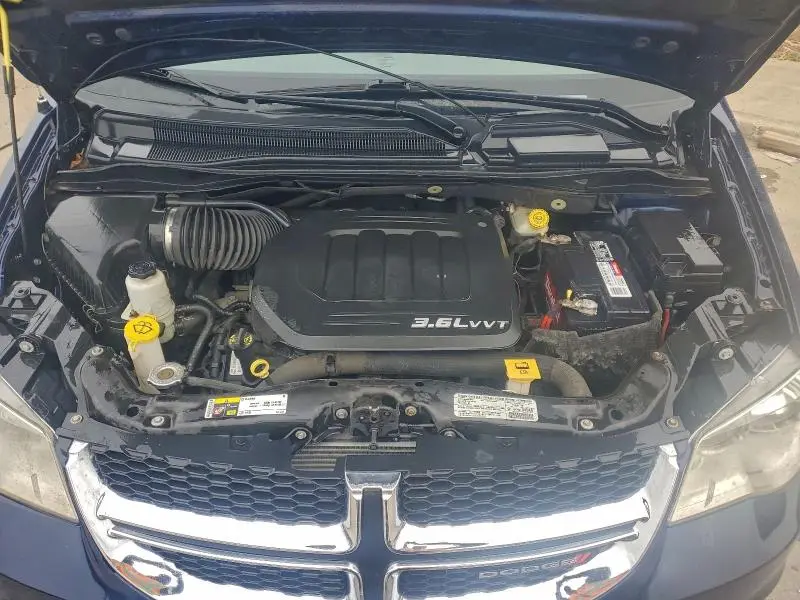 2013 DODGE GRAND CARAVAN SE  