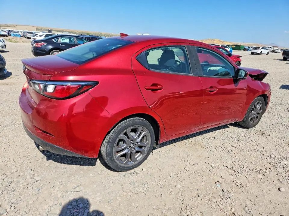 2019 TOYOTA YARIS LE  