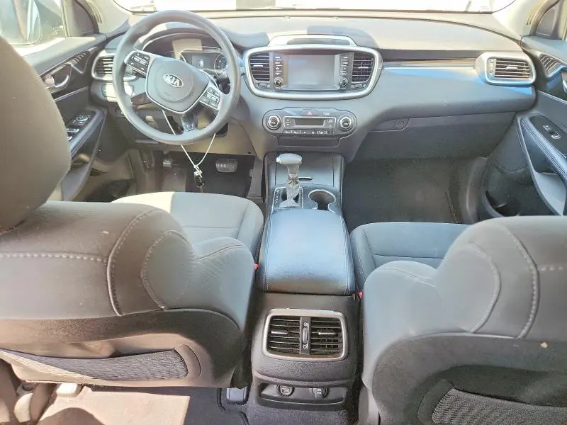 2019 KIA SORENTO LX V6  
