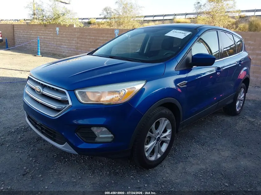 2017 FORD ESCAPE SE
