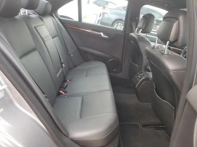2010 MERCEDES-BENZ C 300