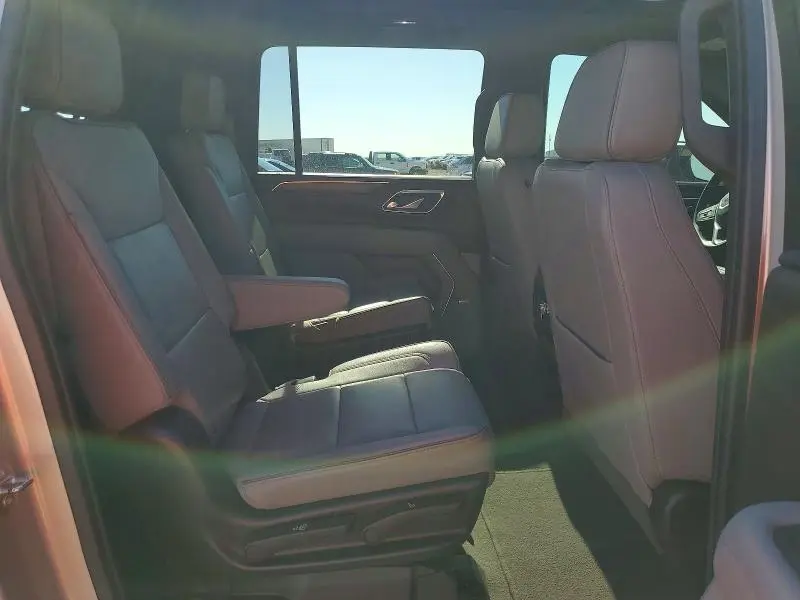 2023 GMC YUKON XL K1500 SLT  