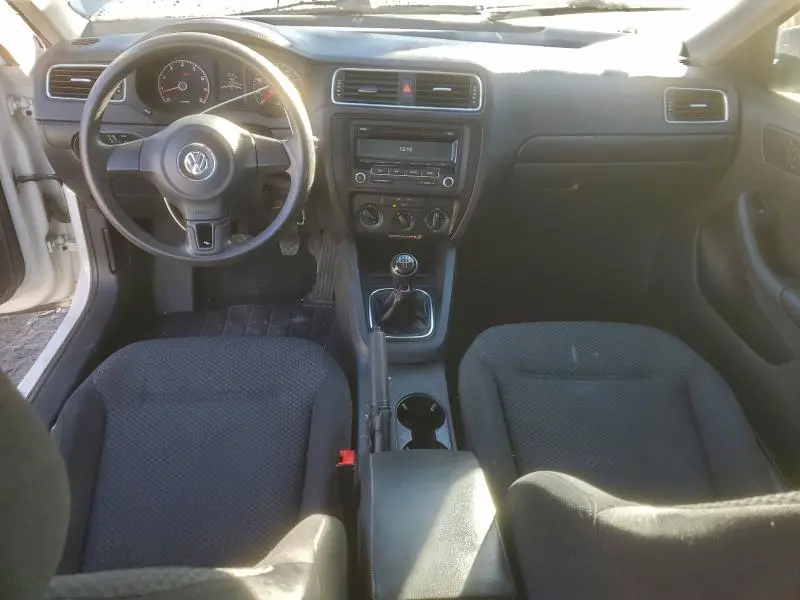 2013 VOLKSWAGEN JETTA BASE  