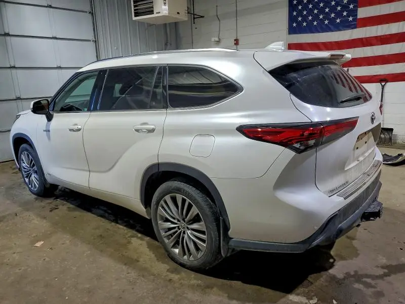 2020 TOYOTA HIGHLANDER HYBRID PLATINUM  