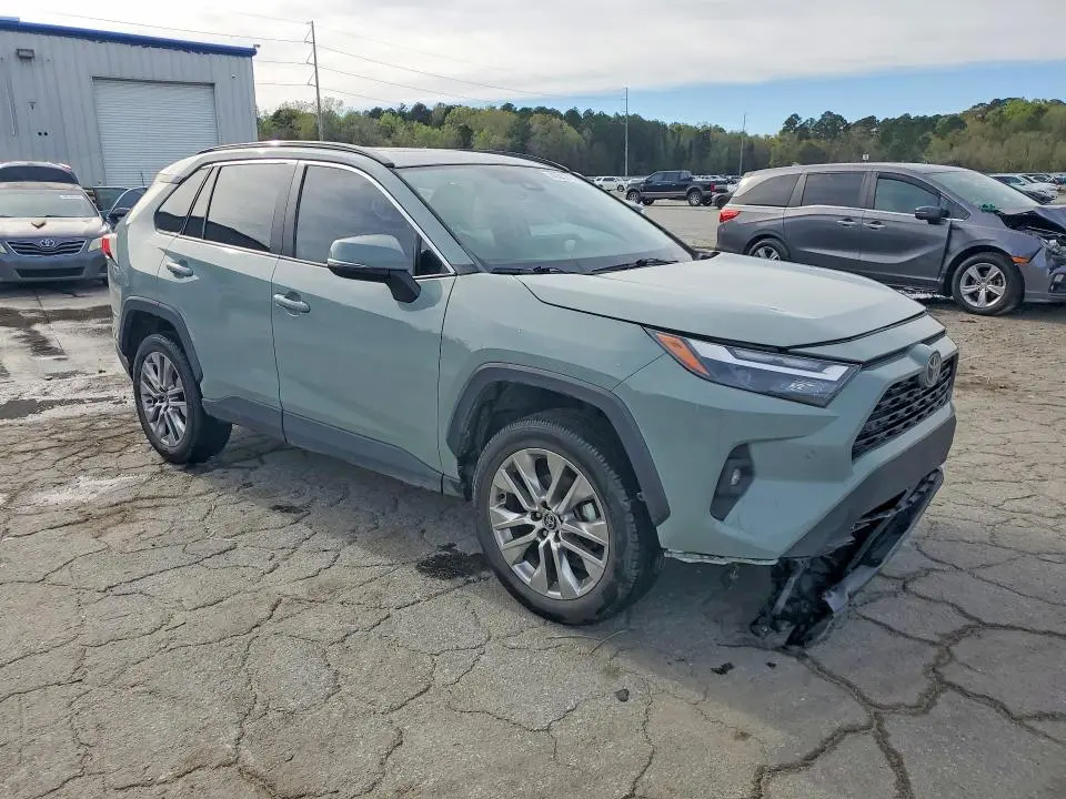 2023 TOYOTA RAV4 XLE PREMIUM  