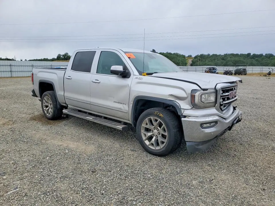 2018 GMC SIERRA K1500 SLT  