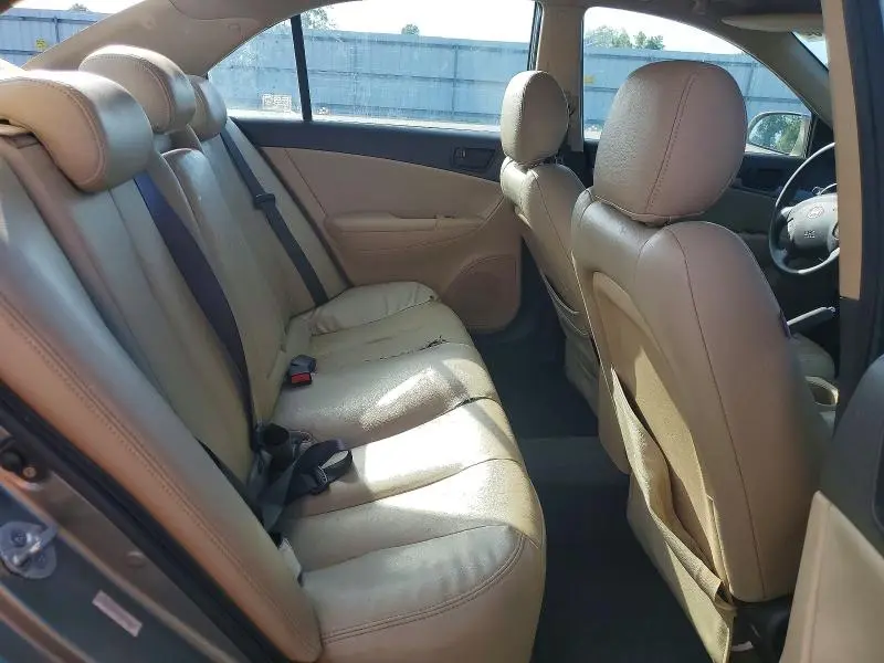 2010 HYUNDAI SONATA GLS  