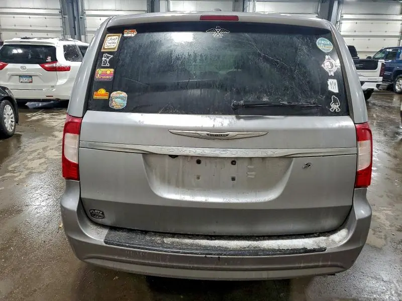 2015 CHRYSLER TOWN & COUNTRY S  