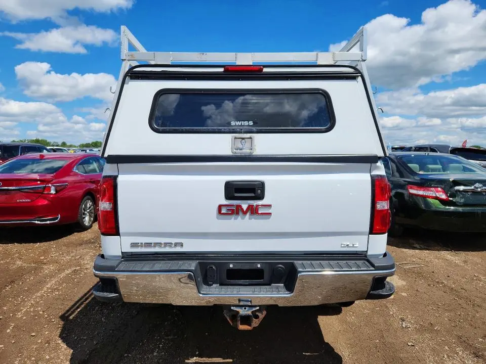 2018 GMC SIERRA K2500 SLE  