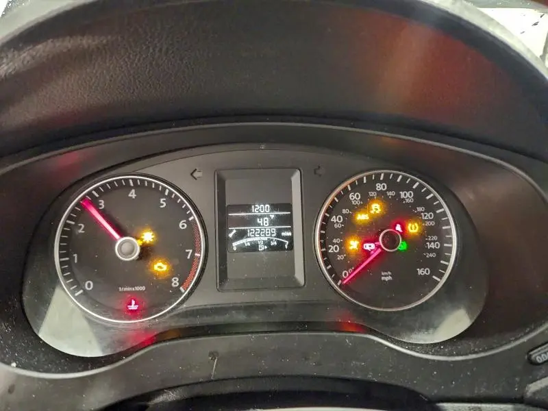 2012 VOLKSWAGEN JETTA SE  