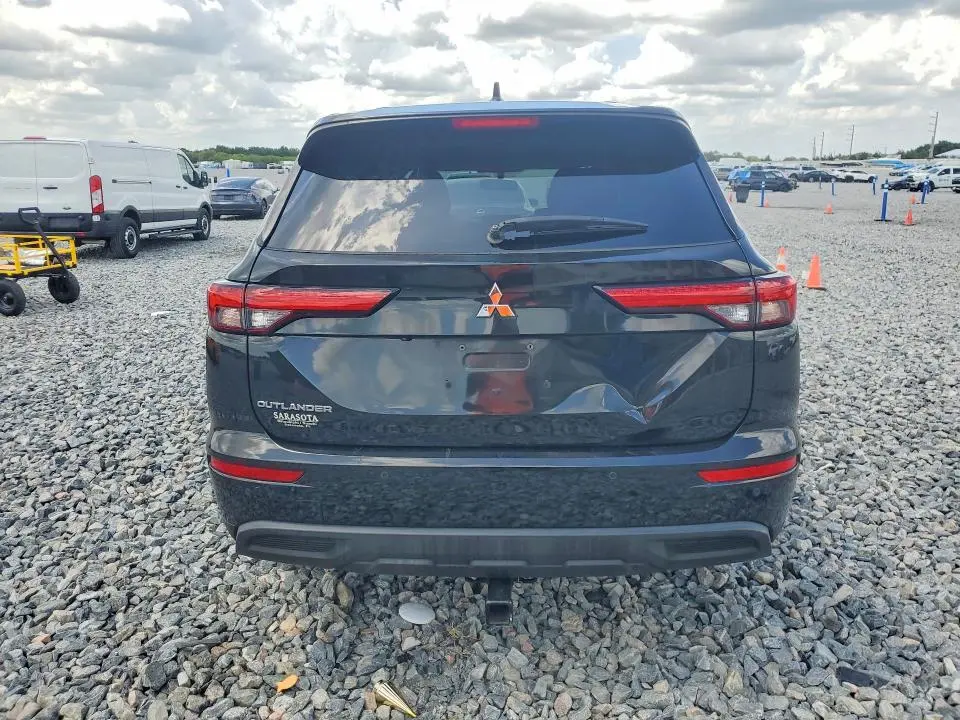 2022 MITSUBISHI OUTLANDER ES  
