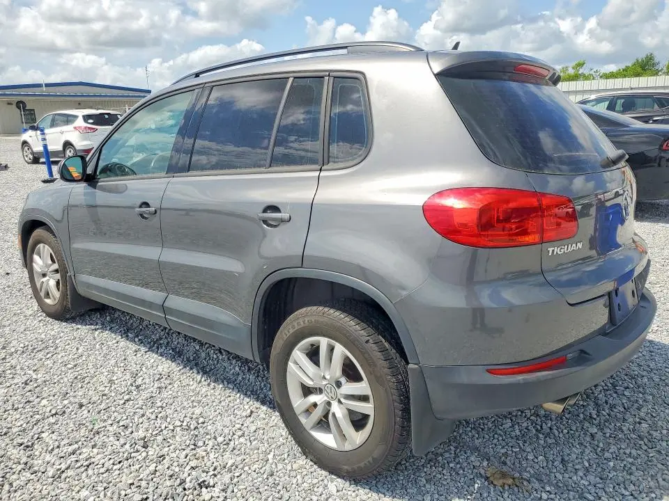 2016 VOLKSWAGEN TIGUAN S  