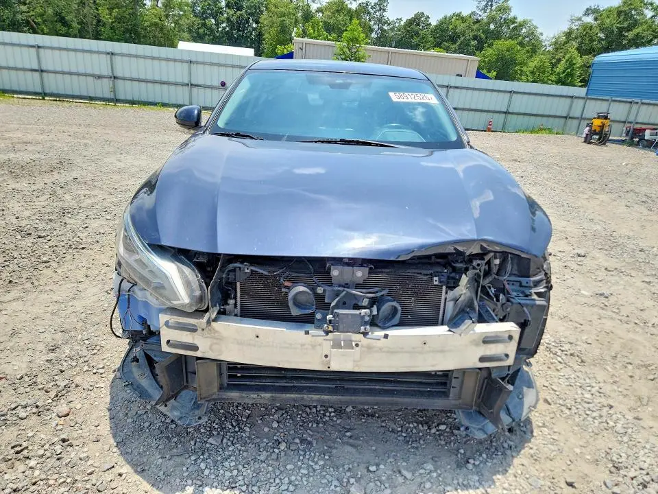 2019 NISSAN ALTIMA SV  