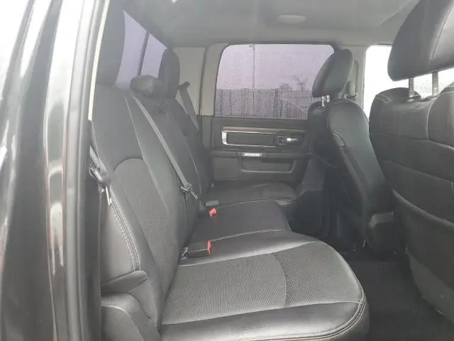 2016 RAM 1500 LARAMIE  