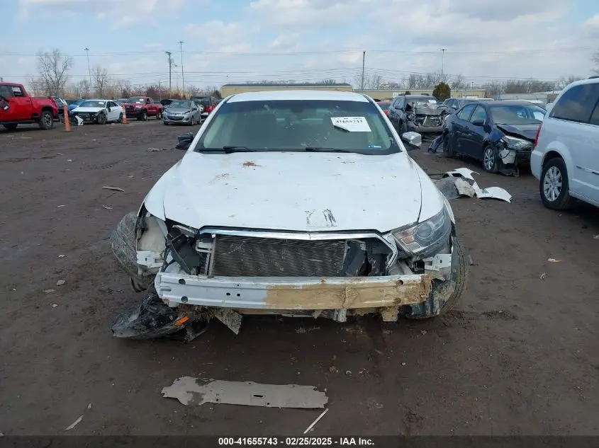 2016 FORD TAURUS SE