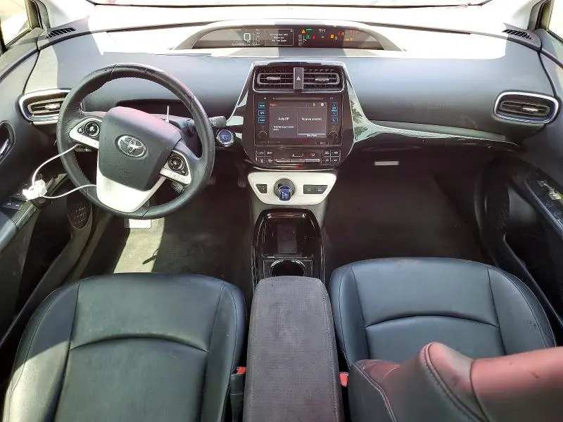 2017 TOYOTA PRIUS THREE TOURING  