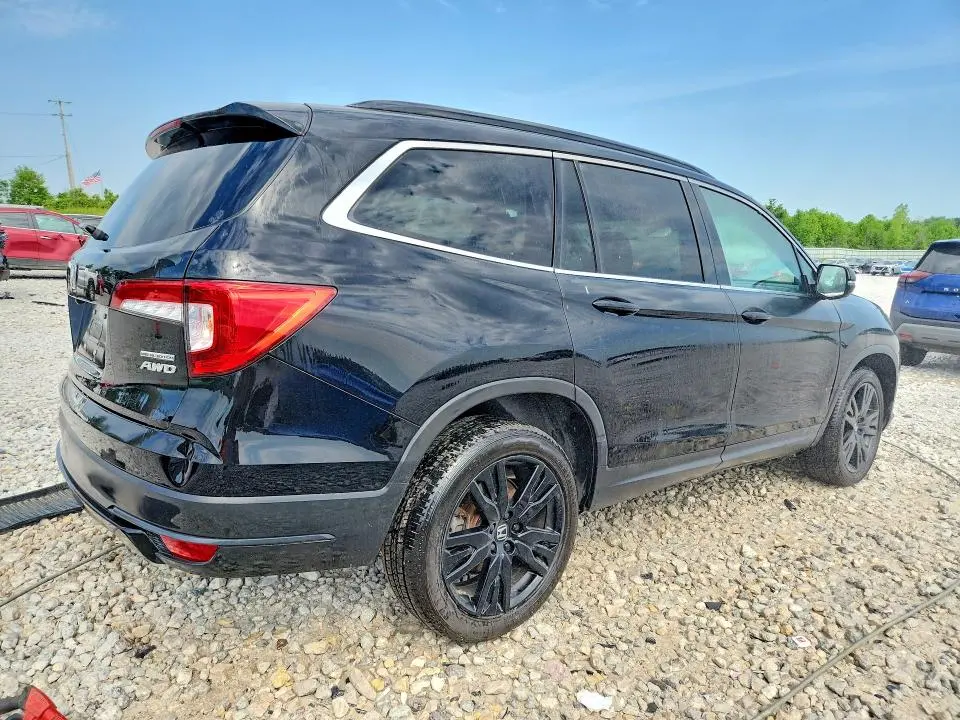 2022 HONDA PILOT SE  