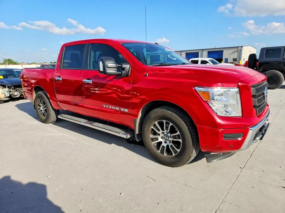 2020 NISSAN TITAN SV  