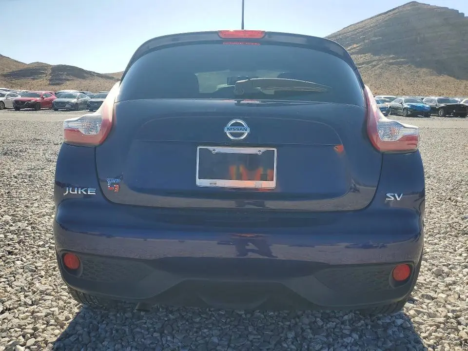 2015 NISSAN JUKE SV  