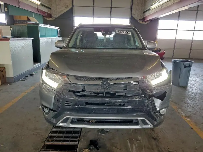 2020 MITSUBISHI OUTLANDER SE  