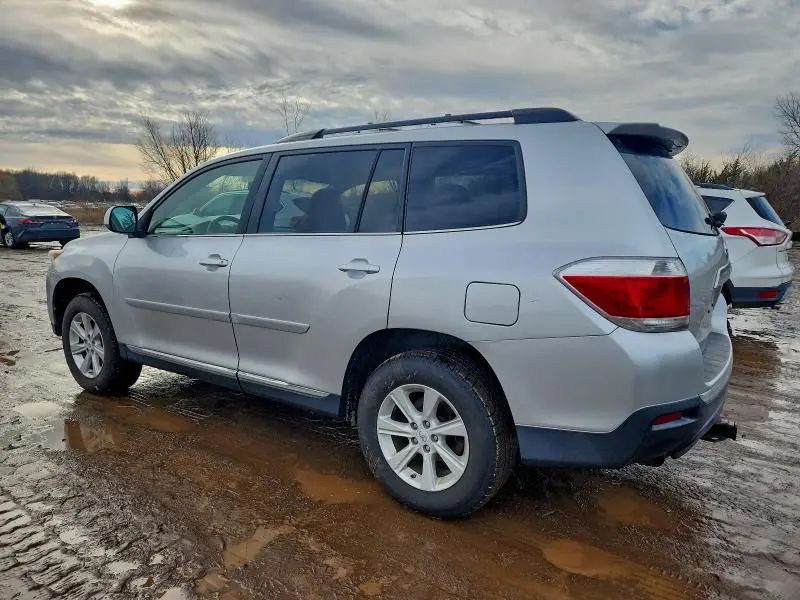 2011 TOYOTA HIGHLANDER BASE  