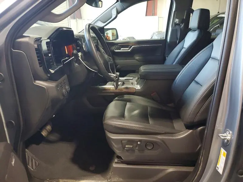 2025 CHEVROLET SILVERADO K1500 RST  