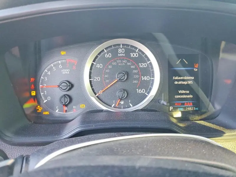 2021 TOYOTA COROLLA SE  