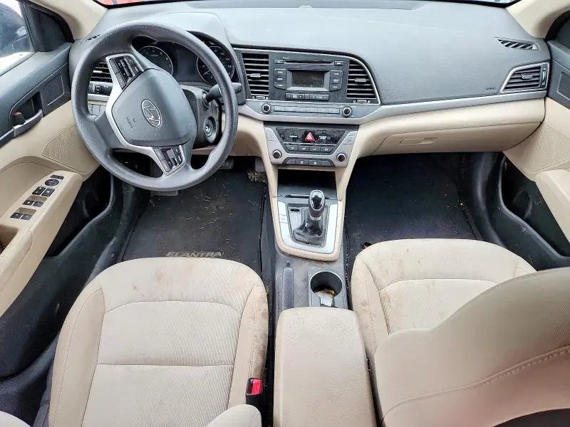2018 HYUNDAI ELANTRA SE  
