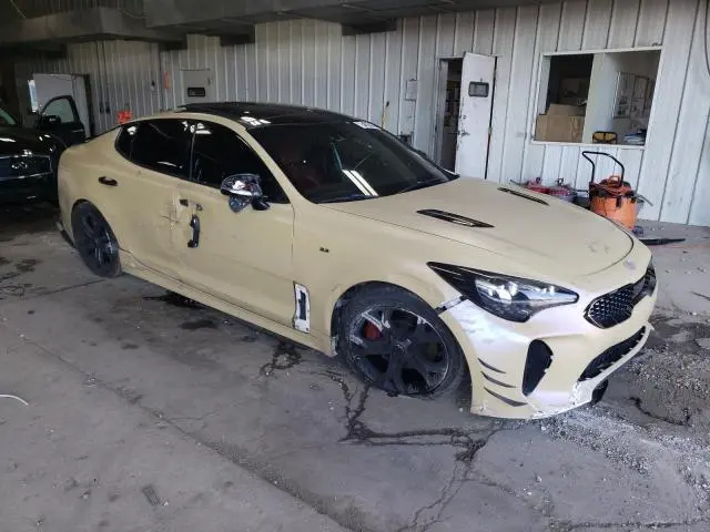 2019 KIA STINGER GT1  