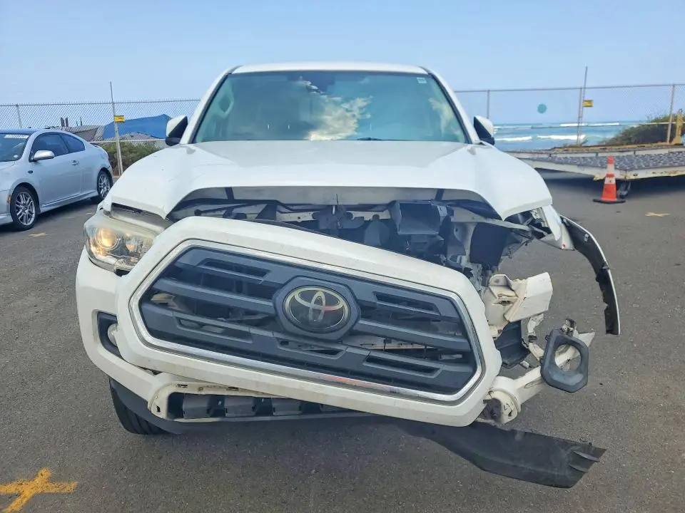 2018 TOYOTA TACOMA SR5 V6  
