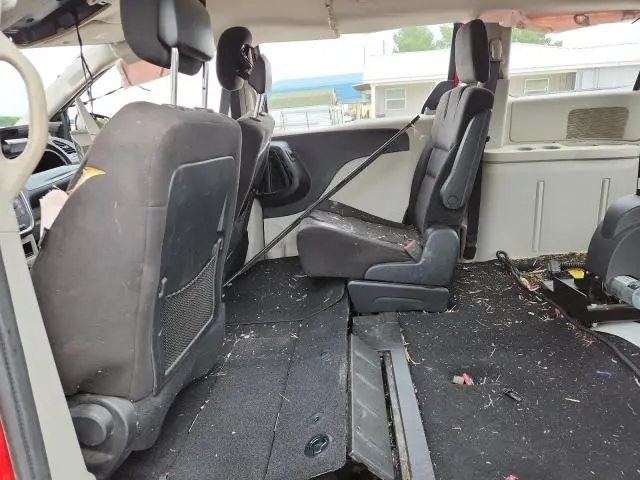 2014 DODGE GRAND CARAVAN SE  
